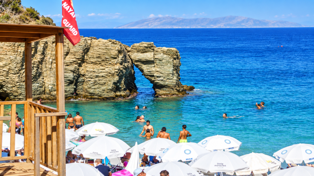 Greece coastlines and island destinations at Psaromoura Beach in Crete