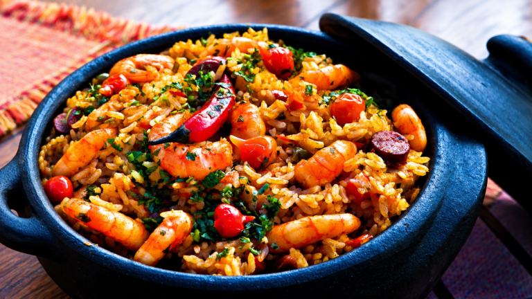What to eat in Spain – traditional paella dish